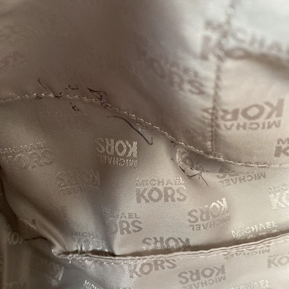 Michael Kors Navy Bag - Picture 5 of 6